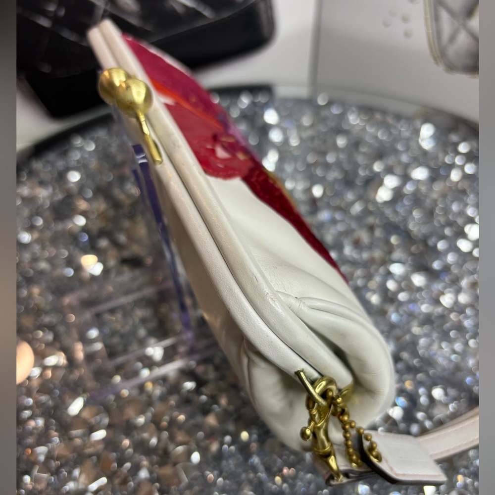 Coach 05’ poppy floral appliqué vintage RARE Poppy for Peace Kisslock EUC - Picture 10 of 16